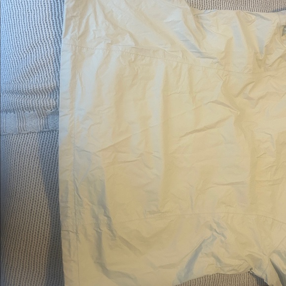 The North Face Women's Packable Rain Jacket - Cream - Picture 7 of 15